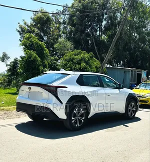 Toyota bZ4X 2023 White