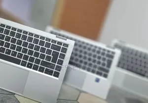 New Laptop HP EliteBook 1040 G8 16GB Intel Core i7 SSD 512GB