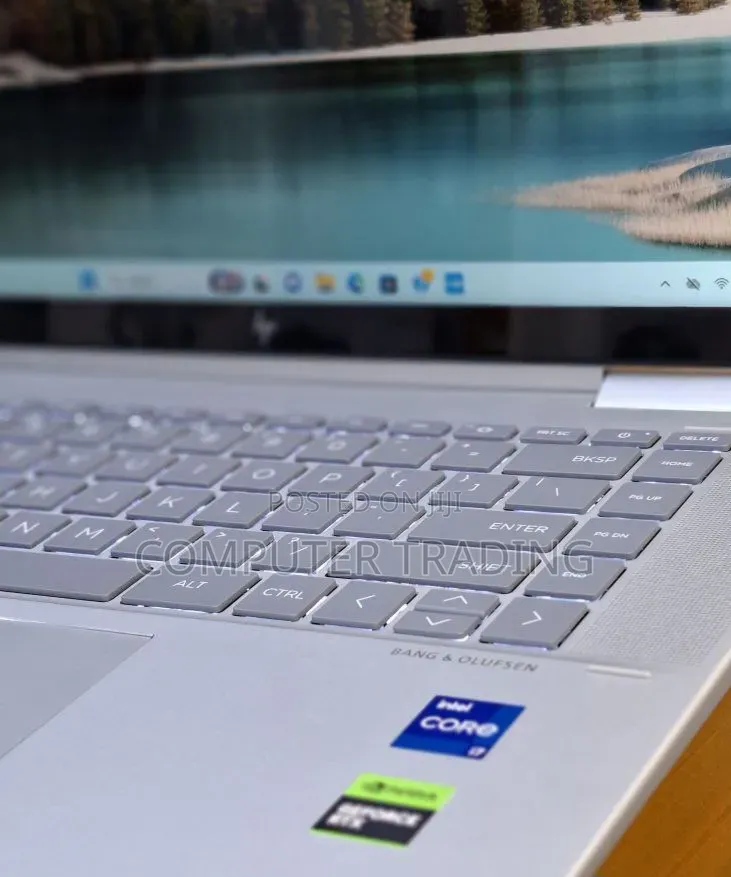 New Laptop HP Envy x360 16GB Intel Core i7 SSD 1T