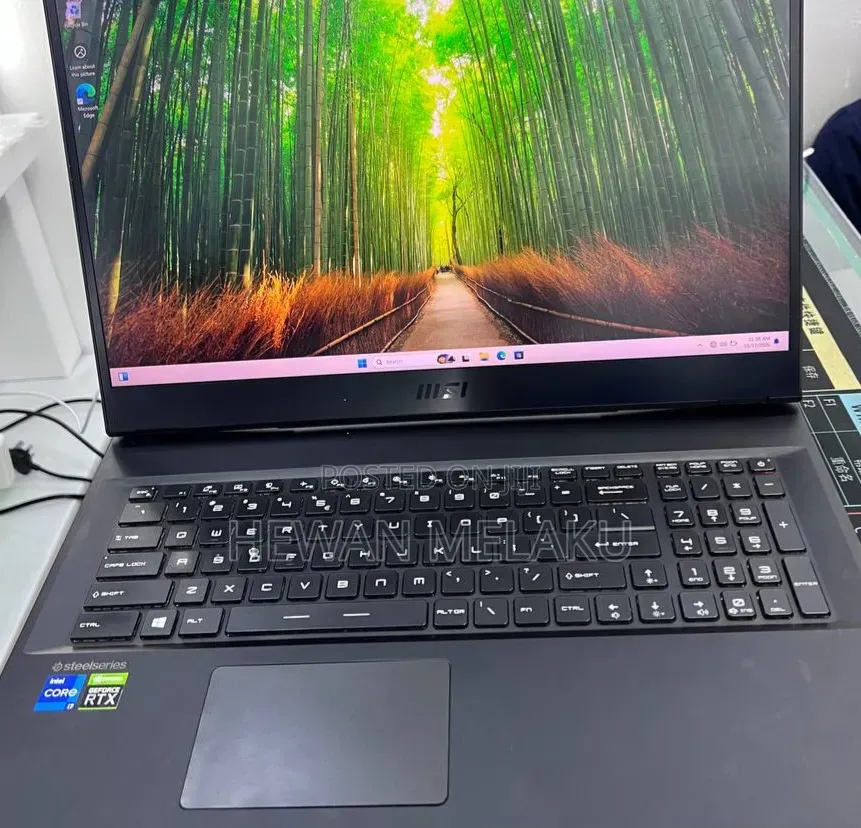 New Laptop MSI GP75 Leopard 16GB Intel Core i7 SSD 512GB