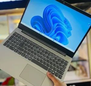 New Laptop Lenovo IdeaPad S145 4GB Intel Core i7 SSD 128GB