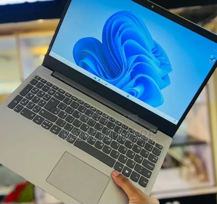 New Laptop Lenovo IdeaPad S145 4GB Intel Core i7 SSD 128GB