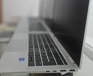 New Laptop HP EliteBook 1040 G8 16GB Intel Core i7 SSD 512GB