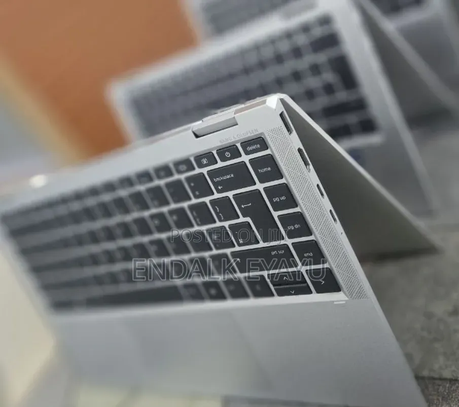 New Laptop HP EliteBook 1040 G8 16GB Intel Core i7 SSD 512GB