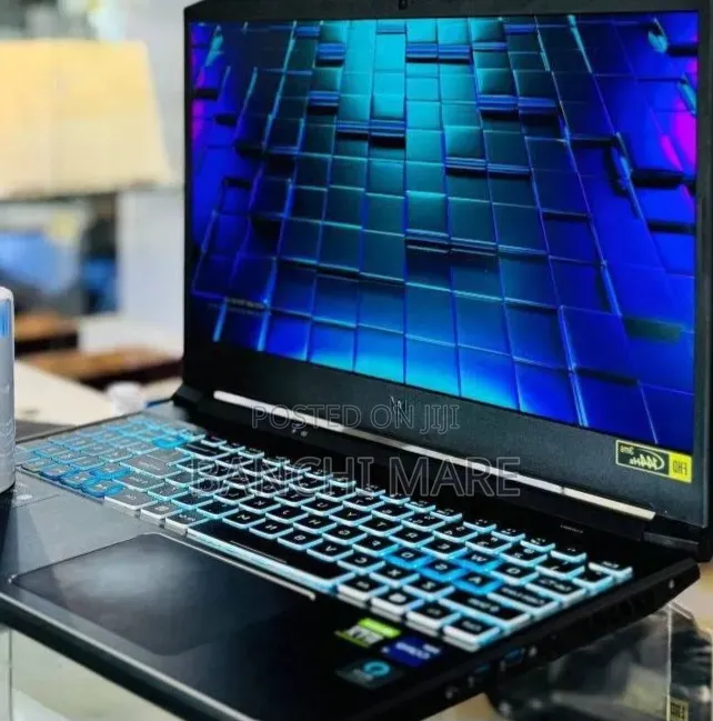 New Laptop Acer Predator Helios 300 16GB Intel Core i7 SSD 512GB