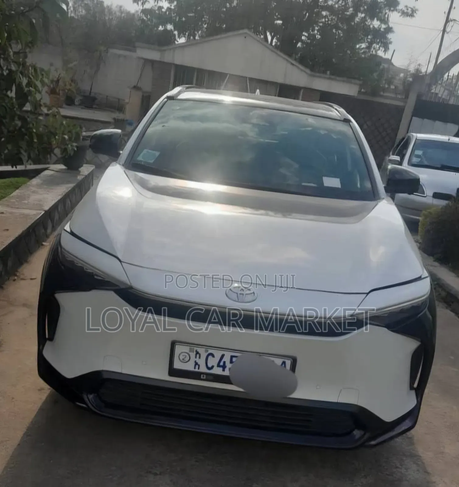 Toyota bZ4X 2023 White