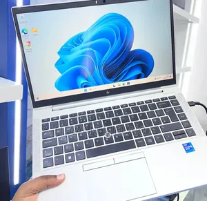 New Laptop HP EliteBook 840 G8 16GB Intel Core i7 SSD 512GB