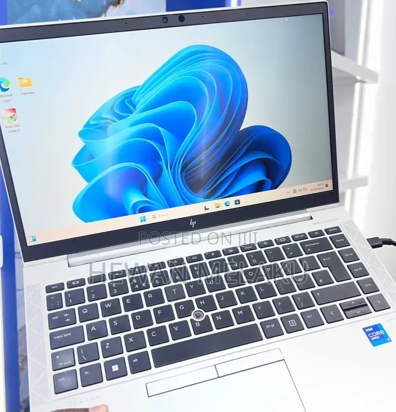 New Laptop HP EliteBook 840 G8 16GB Intel Core i7 SSD 512GB