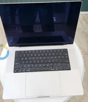 New Laptop Apple MacBook Pro 2021 M1 16GB Apple M1 Pro SSD 1T