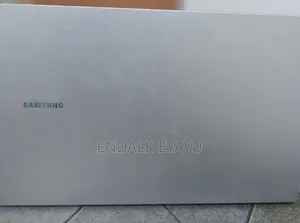 Laptop Samsung Galaxy Book4 8GB Intel Core 5 SSD 512GB