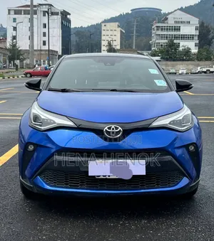 Toyota C-HR 2020 Blue