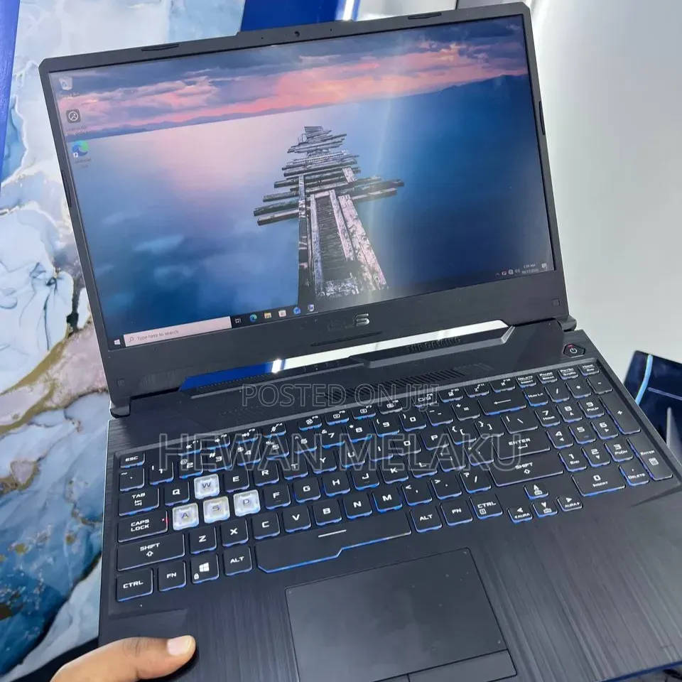 New Laptop Asus ROG Zephyrus G15 16GB AMD Ryzen 7 SSD 512GB