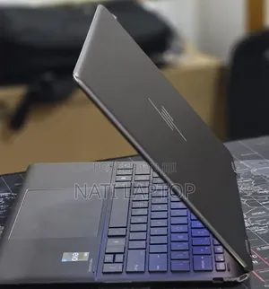 New Laptop HP Spectra 13 16GB Intel Core i7 SSD 512GB