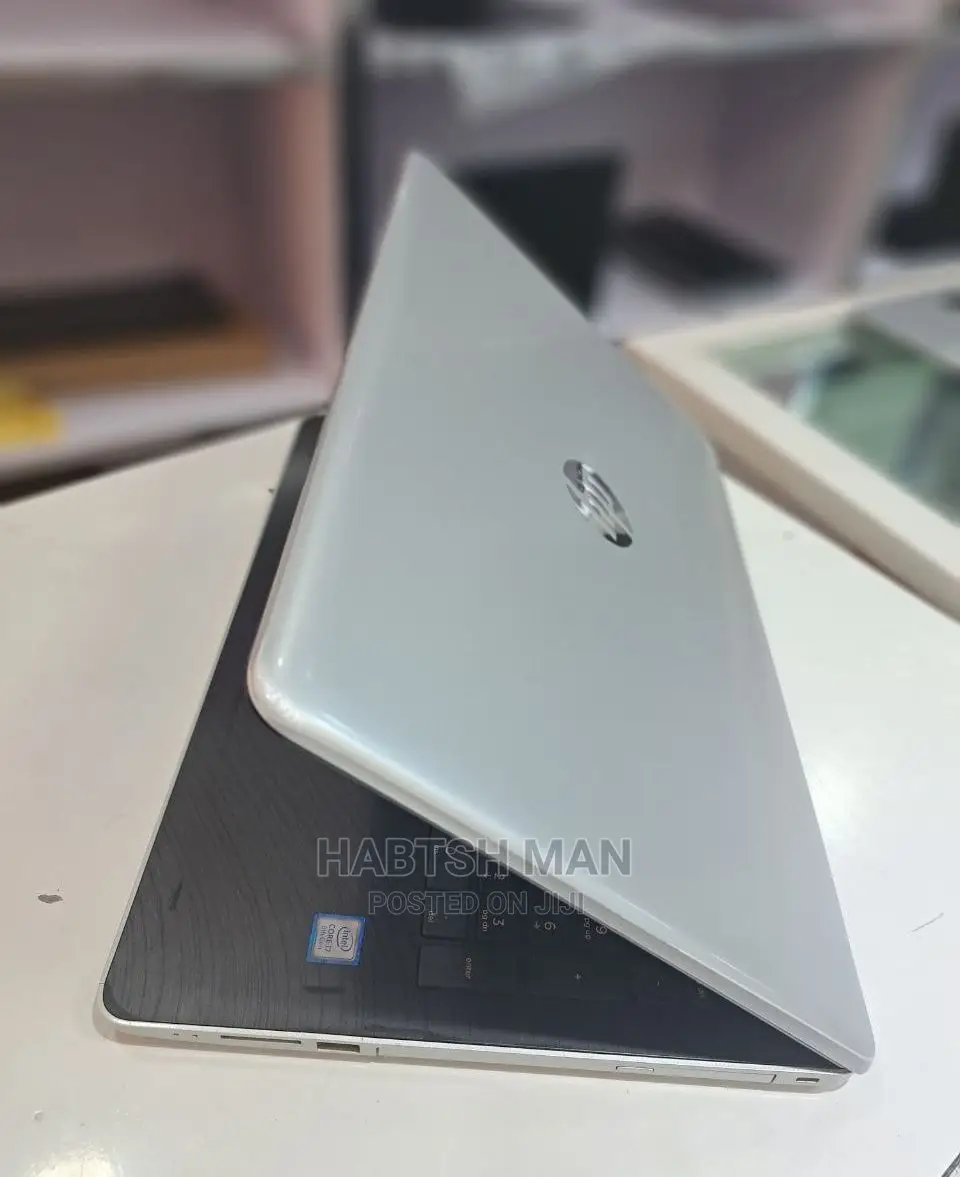 New Laptop HP Stream Notebook 8GB Intel Core I7 SSD 256GB