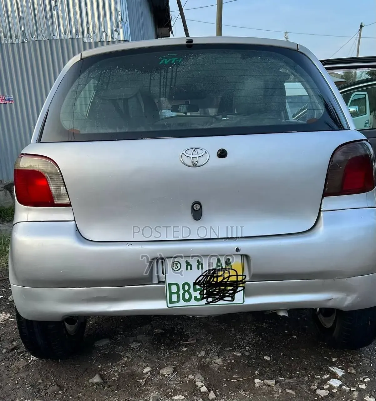 Toyota Vitz 2001 Silver