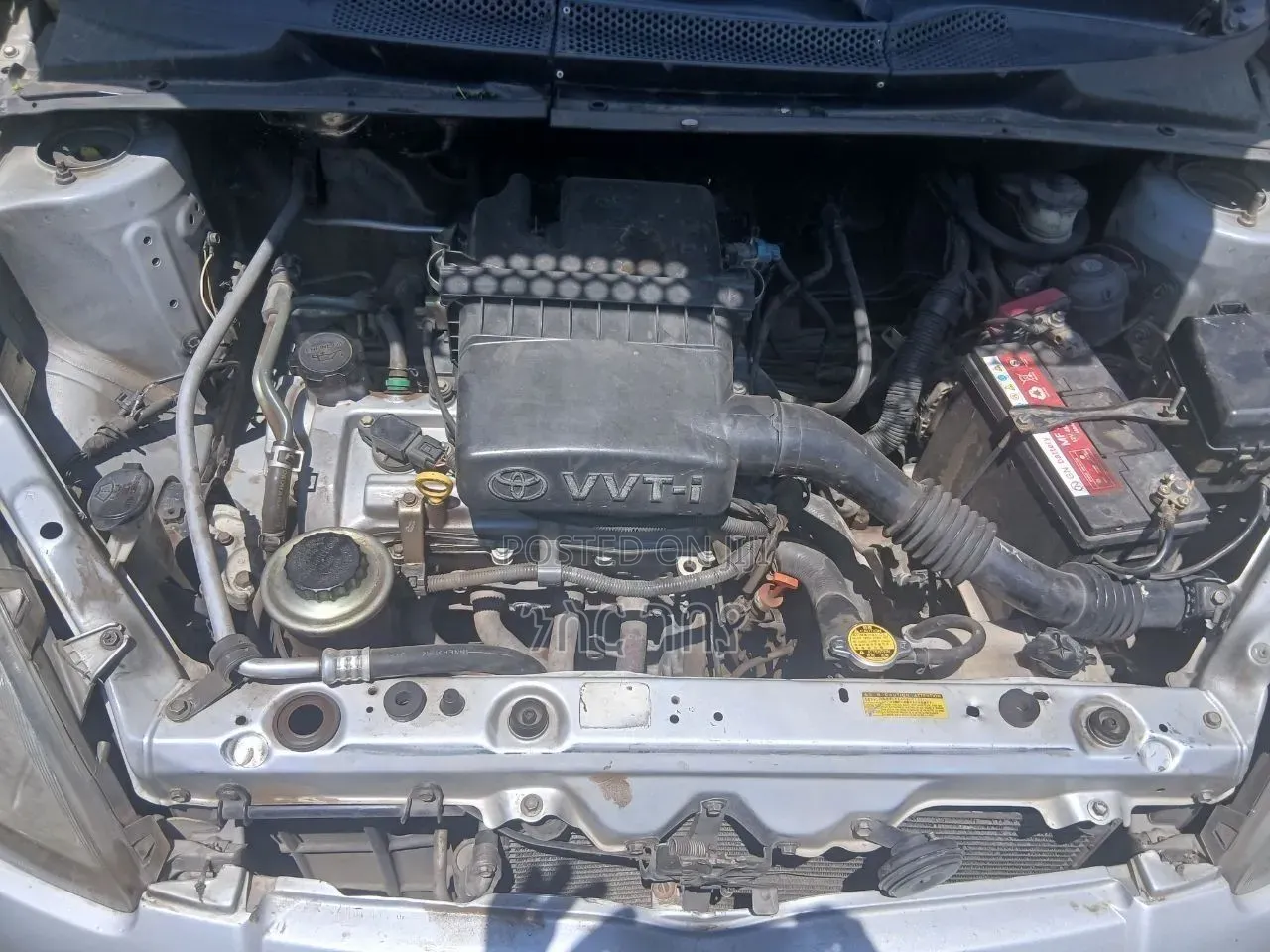 Toyota Vitz 2001 Silver