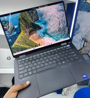 New Laptop HP OmniBook Ultra Flip 14" 32GB Intel Core Ultra 7 SSD 1T