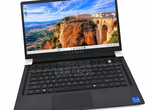 New Laptop Dell Alienware Aurora 16 16GB Intel Core i7 SSD 512GB