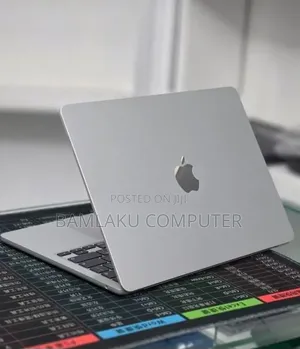 New Laptop Apple MacBook Air 2026 M5 16GB Apple M5 SSD 512GB