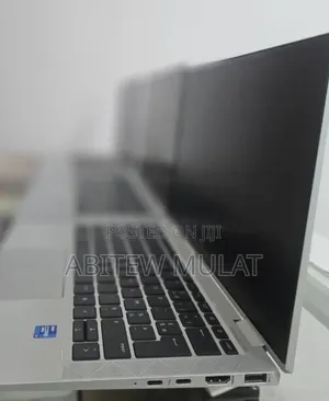New Laptop HP EliteBook 1040 G8 16GB Intel Core i7 SSD 512GB