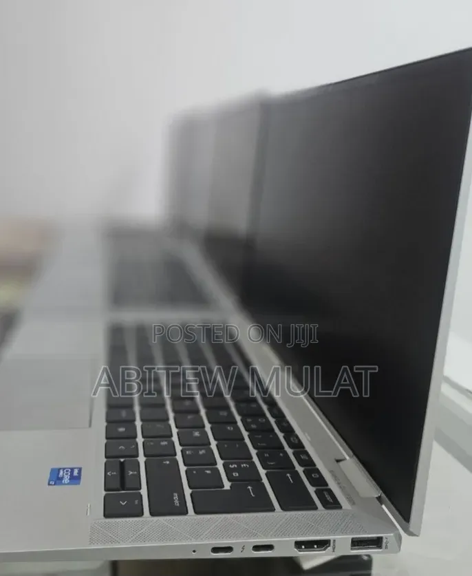 New Laptop HP EliteBook 1040 G8 16GB Intel Core i7 SSD 512GB