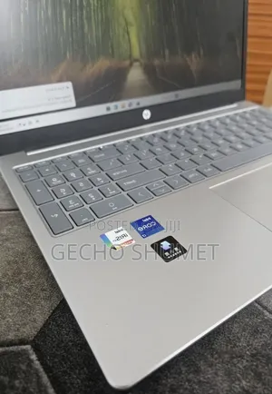 New Laptop Samsung Galaxy Book4 8GB Intel Core 5 SSD 512GB