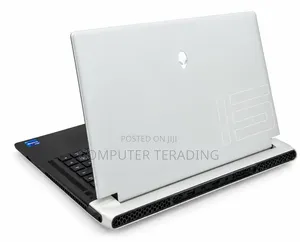 New Laptop Dell Alienware Aurora 16 16GB Intel Core i7 SSD 1T