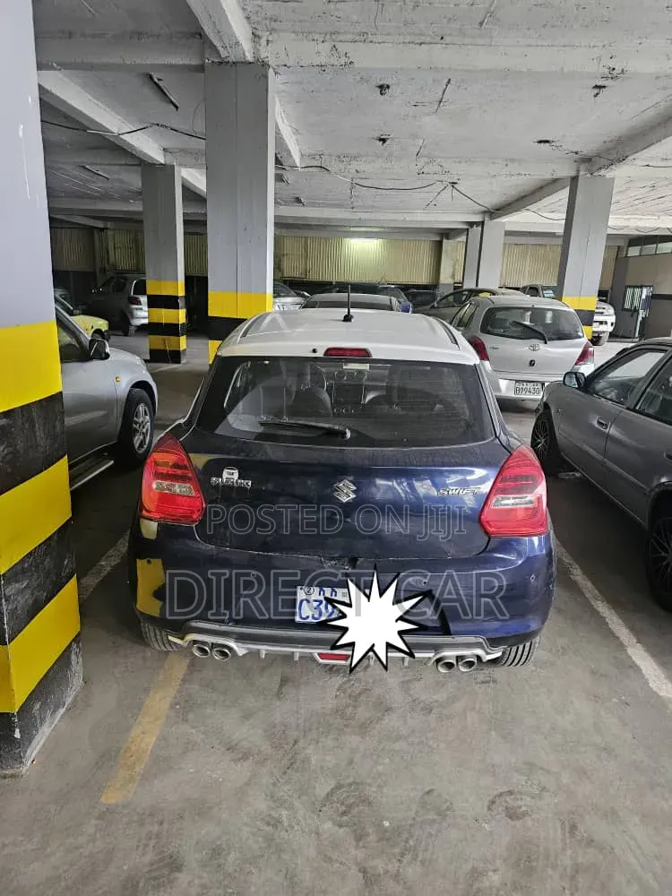 Suzuki Swift 2022 Blue