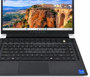 New Laptop Alienware X15 r2 16GB Intel Core i7 SSD 1T