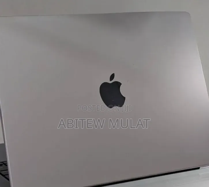 New Laptop Apple MacBook Pro 2021 M1 16GB Apple M1 Pro SSD 512GB