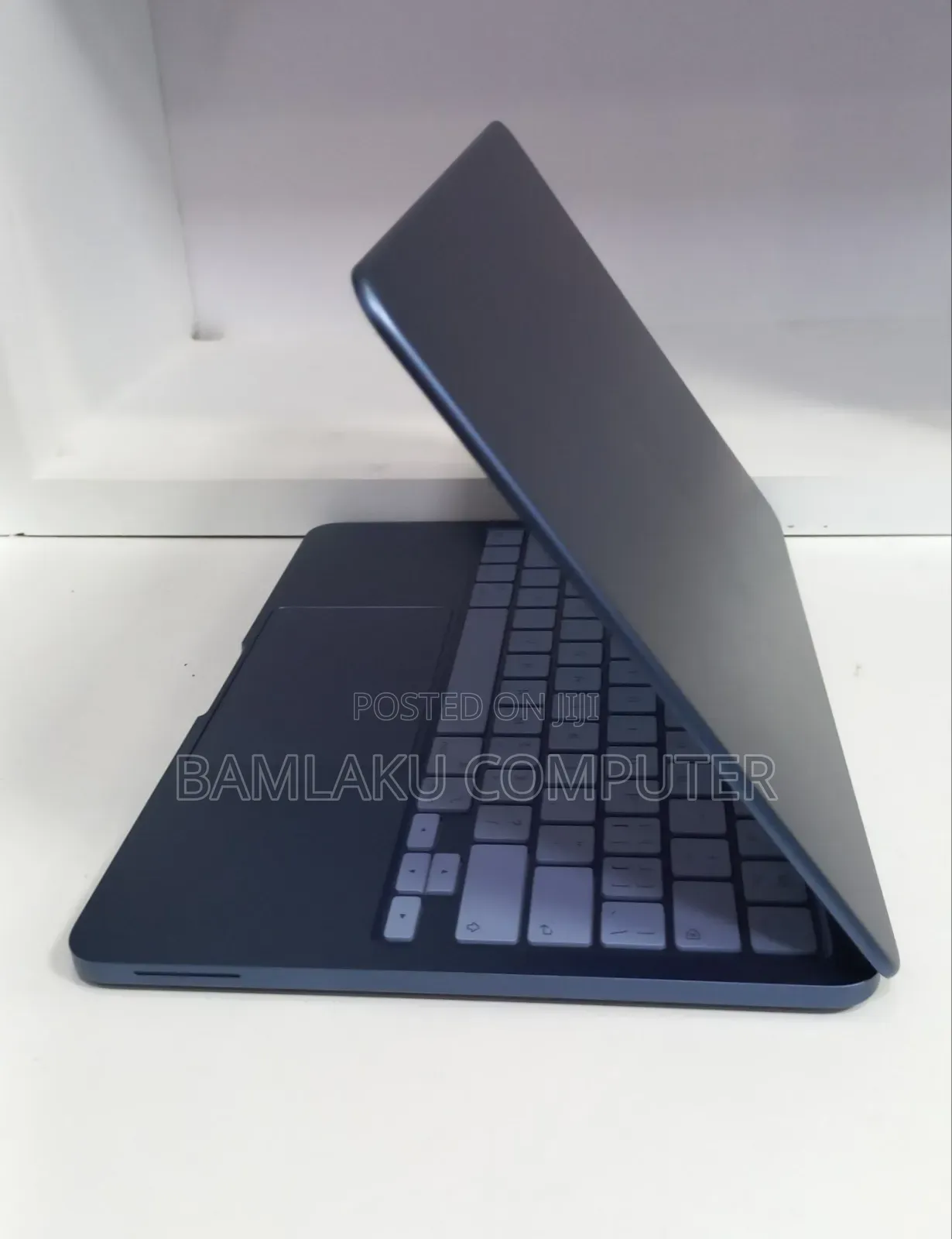 New Laptop Apple MacBook Neo 2026 8GB SSD 512GB