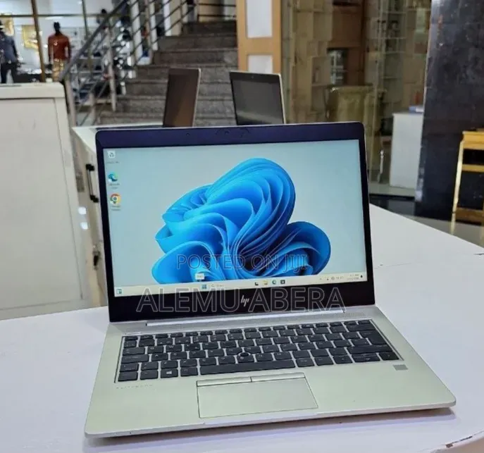 New Laptop HP EliteBook 830 G5 8GB Intel Core i5 SSD 512GB