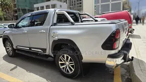 Toyota Hilux Revo Double Cab Deisel 2.4 AWD 2018