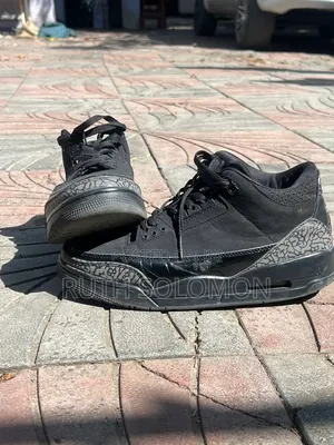 Jordan 3 Black Cat