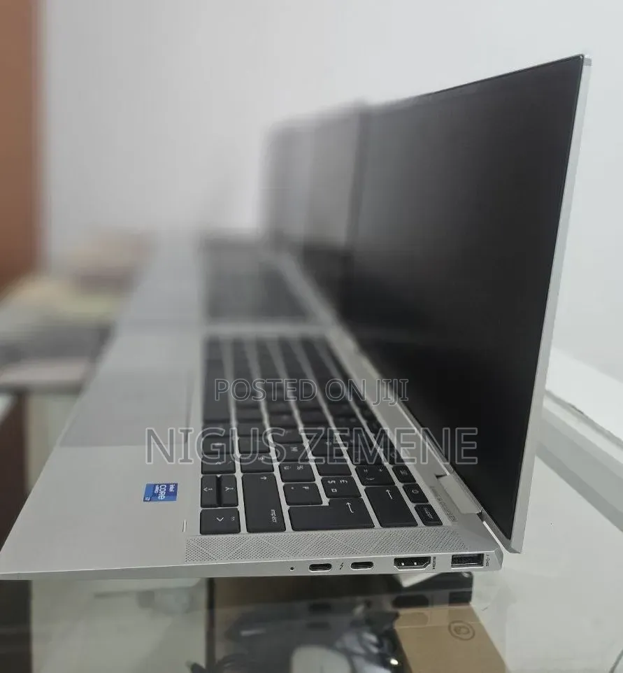 New Laptop HP EliteBook 1040 G8 16GB Intel Core i7 SSD 512GB