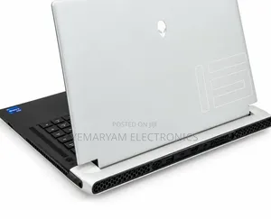 New Laptop Alienware X15 r2 16GB Intel Core i7 SSD 1T