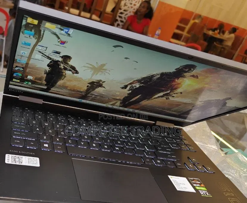 New Laptop HP Omen 15 16GB AMD Ryzen 7 SSD 512GB