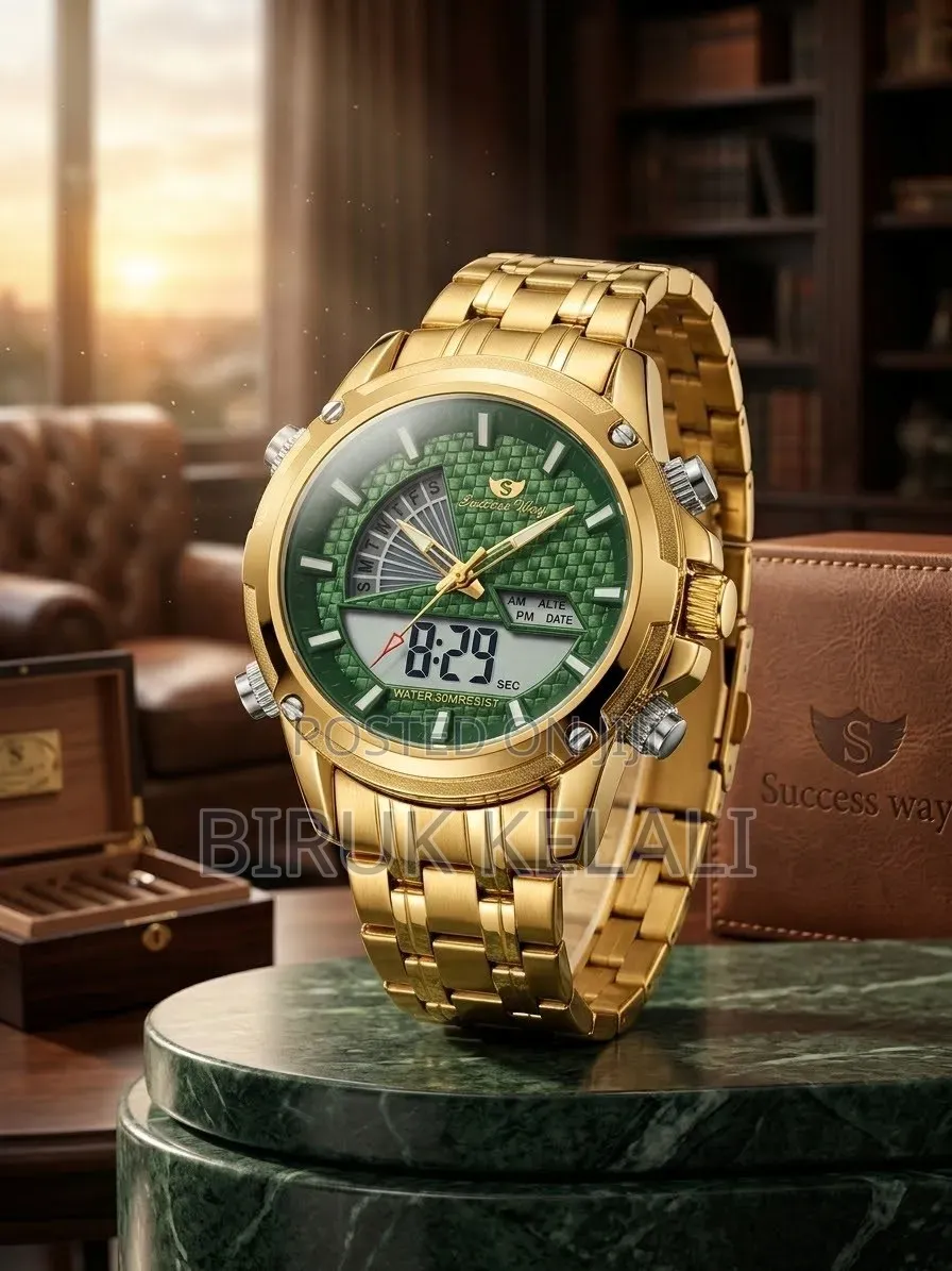 Men's Multifunction Quartz Watch With a Gold-Tone Stainless