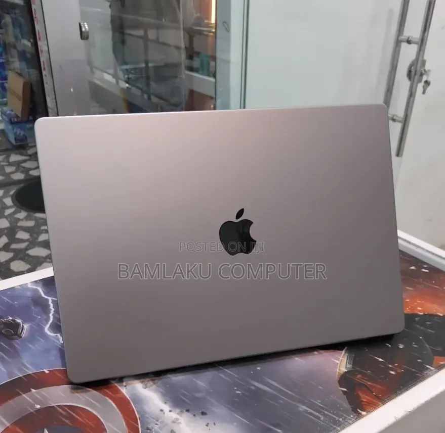 New Laptop Apple MacBook Pro 2021 M1 64GB Apple M1 Max SSD 1T