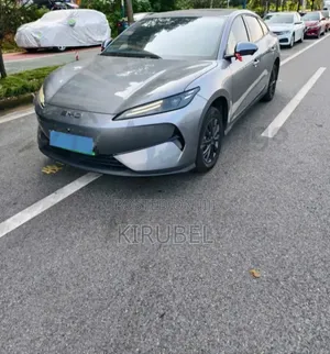 New BYD E2 43 kWh 94 hp FWD 2025 Silver