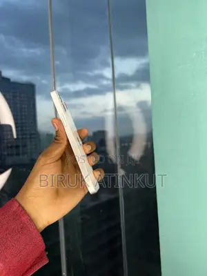 New Apple iPhone 12 128 GB White