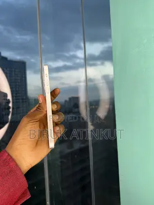 New Apple iPhone 12 128 GB White