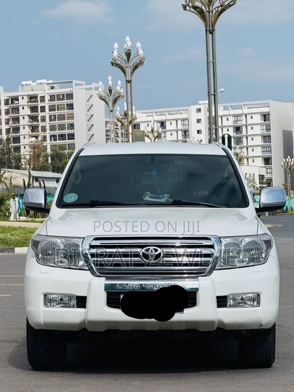 Toyota Land Cruiser 2009 White