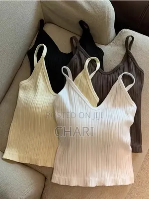 Ribbed v-Neck Spaghetti Strap