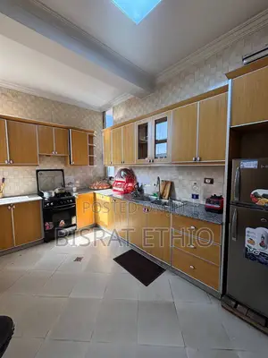 4bdrm Apartment in Sarber A.U, Lideta for sale