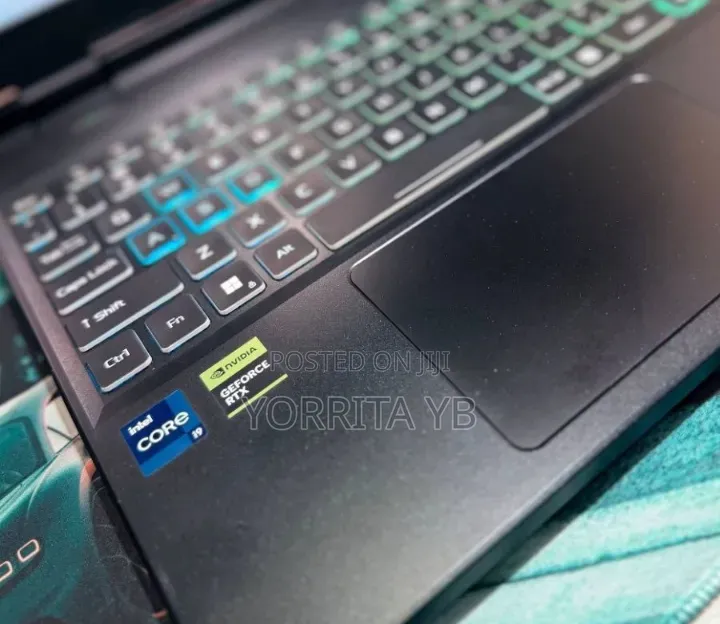 New Laptop Acer Predator Helios Neo 16 16GB Intel Core i9 SSD 1T