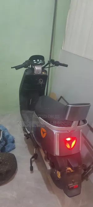 New Aprilia ETV 2025 Silver