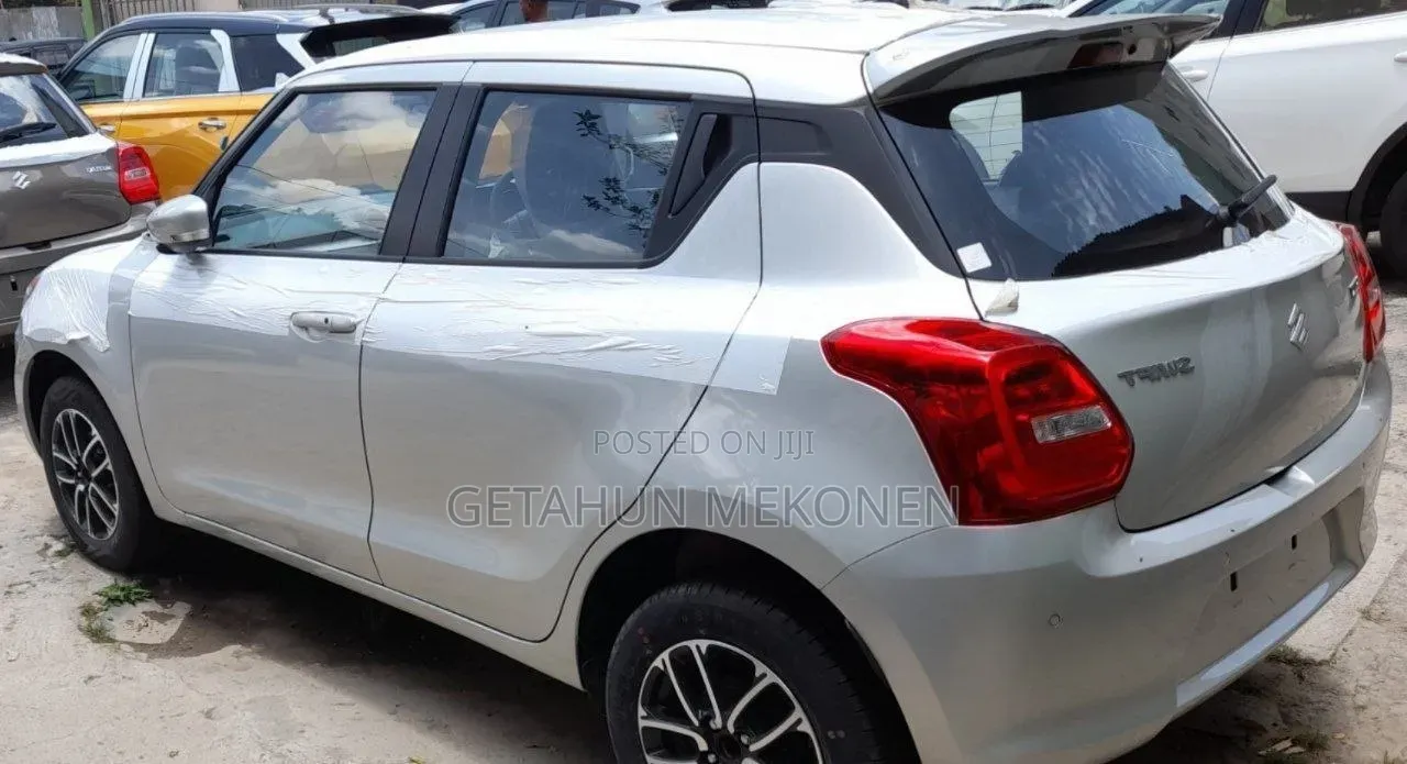 New Suzuki Swift 2024 Silver