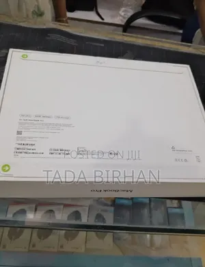 New Laptop Apple MacBook Pro 2026 M5 Max 36GB Apple M5 Max SSD 2T