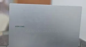 New Laptop Samsung Galaxy Book4 8GB Intel Core i5 SSD 512GB